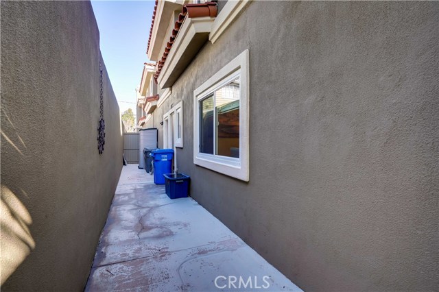 2208 Huntington Lane, Redondo Beach, California 90278, 4 Bedrooms Bedrooms, ,2 BathroomsBathrooms,Residential,Sold,Huntington,SB21022520