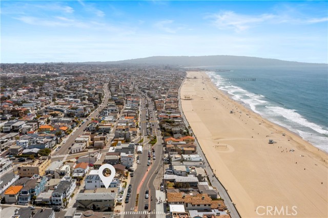 2728 Hermosa Avenue, Hermosa Beach, California 90254, 4 Bedrooms Bedrooms, ,2 BathroomsBathrooms,Residential,Sold,Hermosa,OC21077954