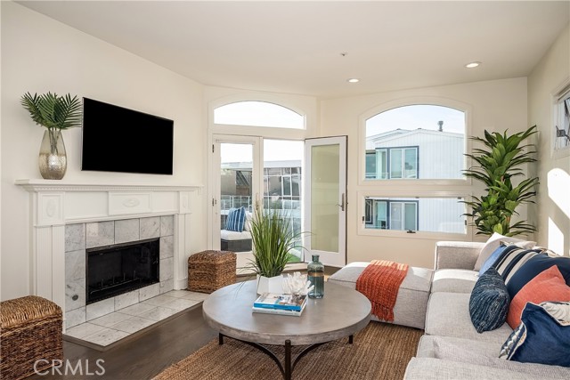 324 21st Street, Manhattan Beach, California 90266, 3 Bedrooms Bedrooms, ,4 BathroomsBathrooms,Residential,Sold,21st,SB21154913