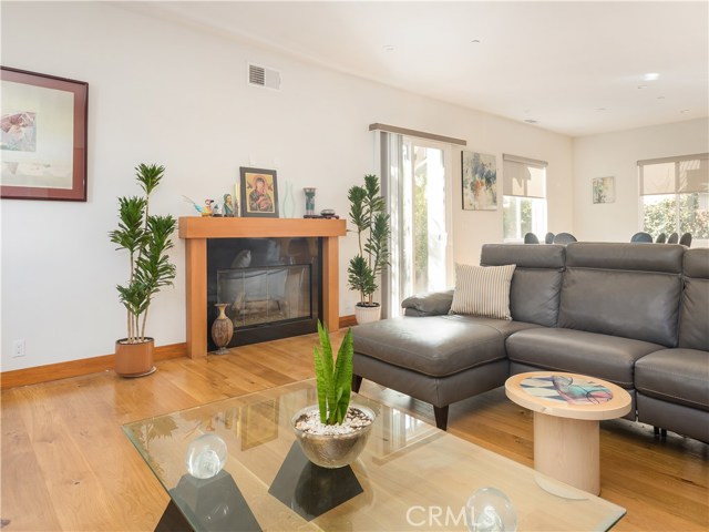 2108 Gates Avenue, Redondo Beach, California 90278, 4 Bedrooms Bedrooms, ,4 BathroomsBathrooms,Residential,Sold,Gates,SB20231175