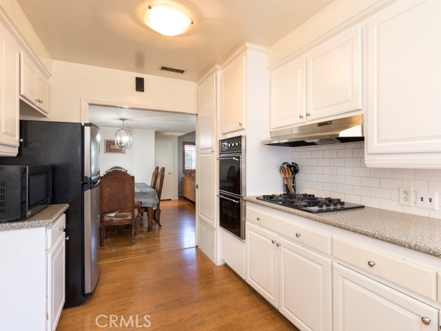 2421 Sebald Avenue, Redondo Beach, California 90278, 3 Bedrooms Bedrooms, ,1 BathroomBathrooms,Residential,Sold,Sebald,SB19080953