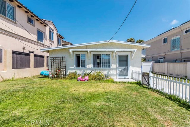 1907 Plant Avenue, Redondo Beach, California 90278, 4 Bedrooms Bedrooms, ,2 BathroomsBathrooms,Residential,Sold,Plant,SB18126119