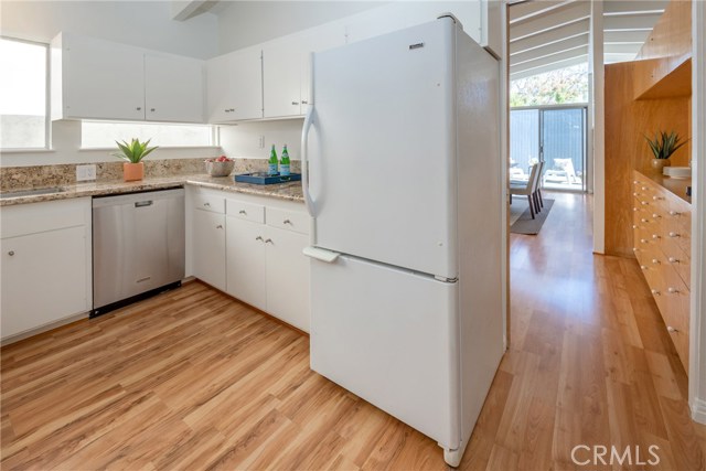 852 18th, Manhattan Beach, California 90266, 4 Bedrooms Bedrooms, ,1 BathroomBathrooms,Residential,Sold,18th,SB20139694