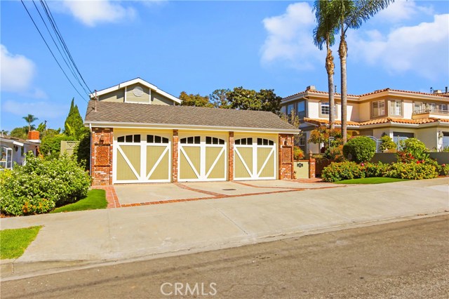 1315 8th Street, Manhattan Beach, California 90266, 4 Bedrooms Bedrooms, ,3 BathroomsBathrooms,Residential,Sold,8th,SB20213674