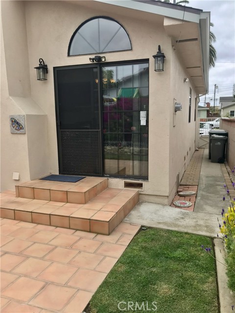 Back Yard Patio and Dog Run