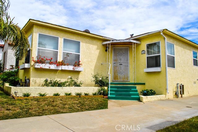 746 Avenue A, Redondo Beach, California 90277, 2 Bedrooms Bedrooms, ,2 BathroomsBathrooms,Residential,Sold,Avenue A,SB17084494