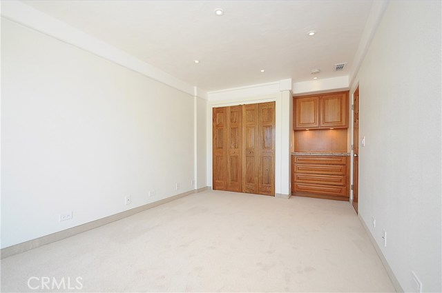 Bedroom 3 Closet