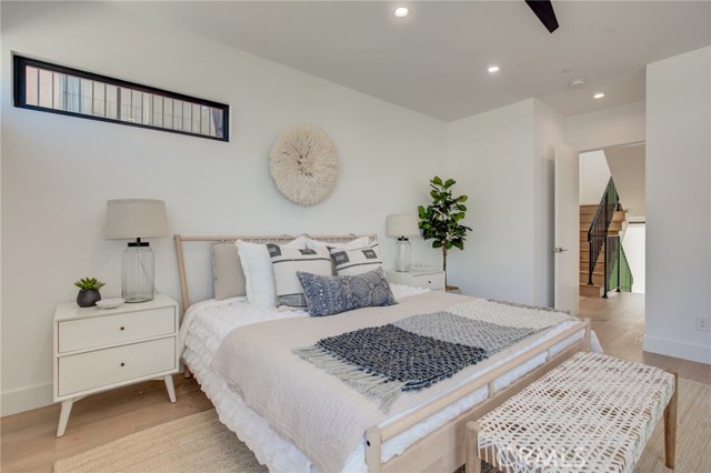 124 39th Street, Manhattan Beach, California 90266, 3 Bedrooms Bedrooms, ,2 BathroomsBathrooms,Residential,Sold,39th,SB20089804