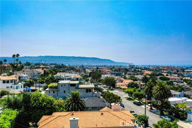 406 Francisca Avenue, Redondo Beach, California 90277, 5 Bedrooms Bedrooms, ,5 BathroomsBathrooms,Residential,Sold,Francisca,SB21032349