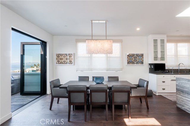 2215 Bayview Drive, Manhattan Beach, California 90266, 4 Bedrooms Bedrooms, ,3 BathroomsBathrooms,Residential,Sold,Bayview,SB20132281