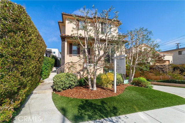3 Bed Home for Sale in El Segundo, California