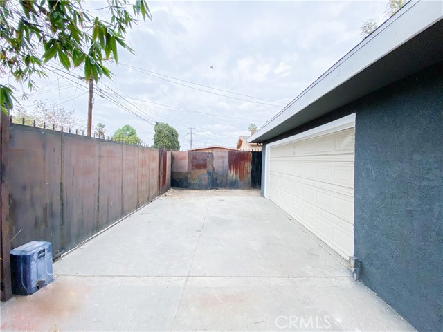 3 Bed Home for Sale in Compton, California
