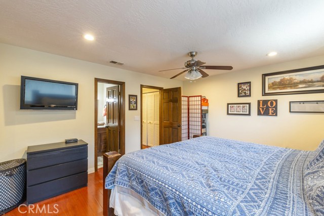 1140 Manhattan Beach Boulevard, Manhattan Beach, California 90266, 2 Bedrooms Bedrooms, ,3 BathroomsBathrooms,Residential,Sold,Manhattan Beach,SB17069886