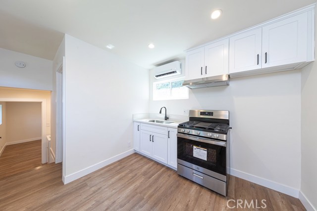 5 Bed Home for Sale in Los Angeles, California