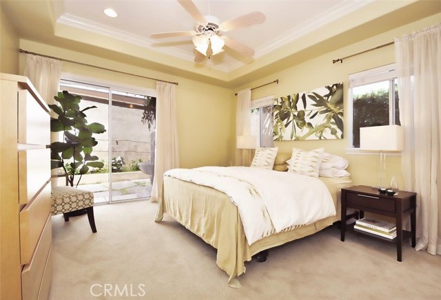 722 Irena Avenue, Redondo Beach, California 90277, 3 Bedrooms Bedrooms, ,2 BathroomsBathrooms,Residential,Sold,Irena,PV18154458