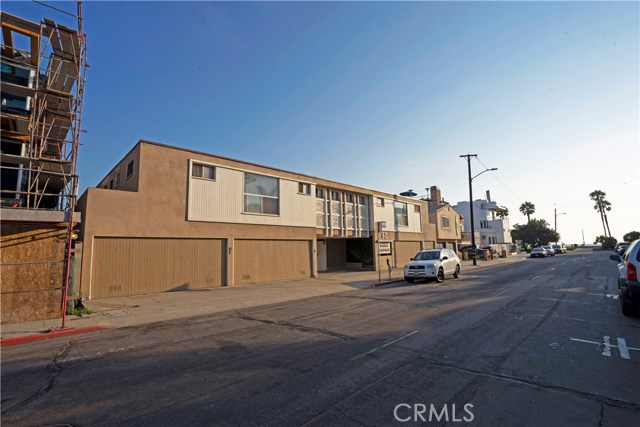 60 15th Street, Hermosa Beach, California 90254, ,Residential Income,Sold,15th,PW18208847