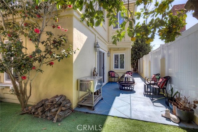 Low maintenance, wrap-around yard large enough for entertaining, outdoor time, kids, or pets!