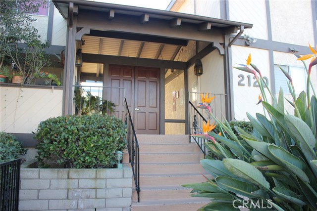 2120 Dufour Avenue, Redondo Beach, California 90278, 2 Bedrooms Bedrooms, ,1 BathroomBathrooms,Residential,Sold,Dufour,SB17275340