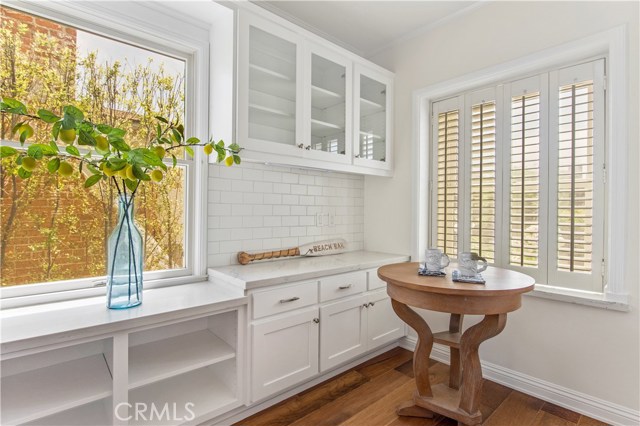 329 4th Street, Manhattan Beach, California 90266, 3 Bedrooms Bedrooms, ,2 BathroomsBathrooms,Residential,Sold,4th,SB20090773