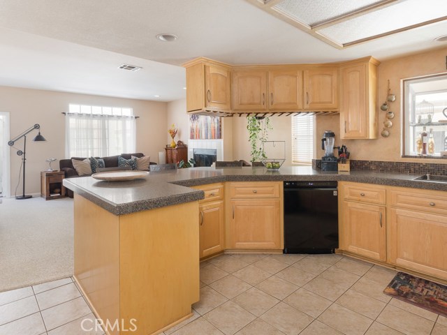 225 Irena Avenue, Redondo Beach, California 90277, 4 Bedrooms Bedrooms, ,3 BathroomsBathrooms,Residential,Sold,Irena,SB20159740