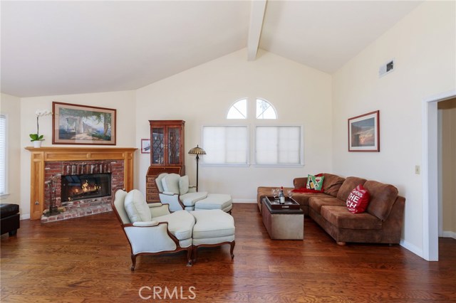 407 Anita Street, Redondo Beach, California 90278, 3 Bedrooms Bedrooms, ,3 BathroomsBathrooms,Residential,Sold,Anita,SB18113069