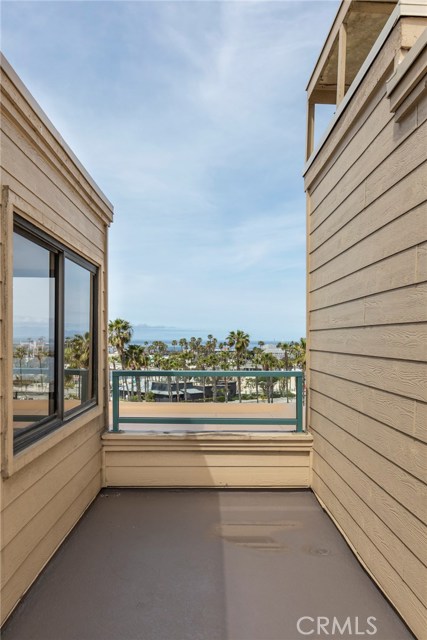 140 The Village, Redondo Beach, California 90277, 1 Bedroom Bedrooms, ,1 BathroomBathrooms,Residential,Sold,The Village,SB19072701