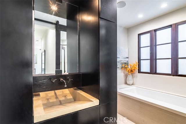 3617 Pacific Avenue, Manhattan Beach, California 90266, 5 Bedrooms Bedrooms, ,2 BathroomsBathrooms,Residential,Sold,Pacific,SB18228289