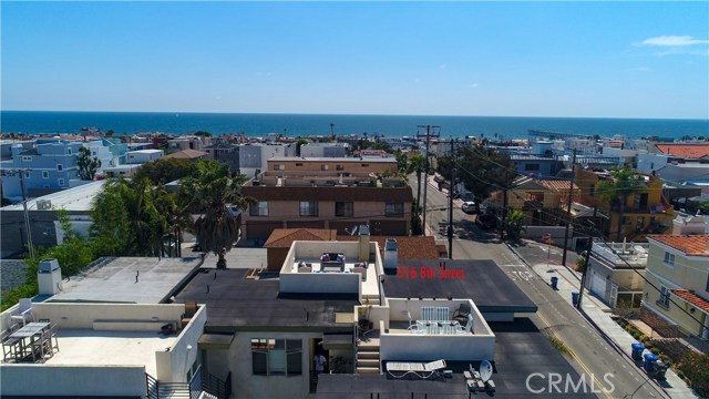 516 8th Street, Hermosa Beach, California 90254, 3 Bedrooms Bedrooms, ,2 BathroomsBathrooms,Residential,Sold,8th,SB19143002