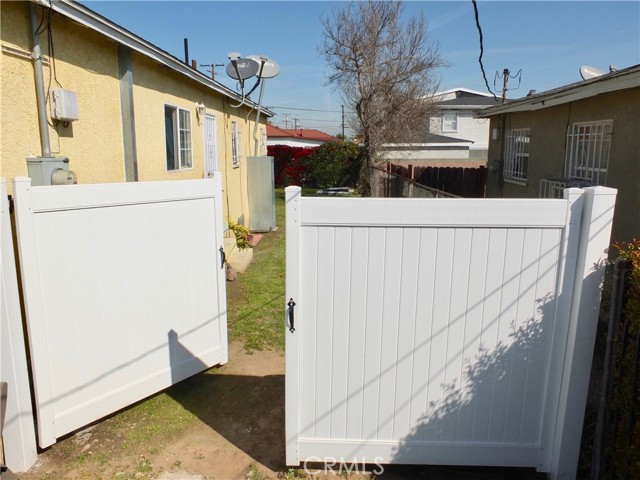 3 Bed Home for Sale in Compton, California