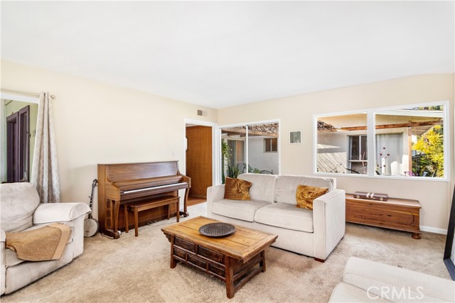 1915 Santa Rena Drive, Rancho Palos Verdes, California 90275, 4 Bedrooms Bedrooms, ,1 BathroomBathrooms,Residential,Sold,Santa Rena,PV21077963