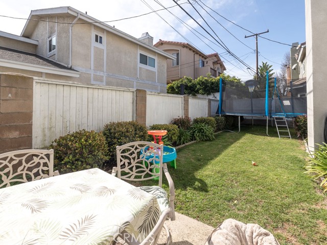 2222 Curtis Avenue, Redondo Beach, California 90278, ,Residential Income,Sold,Curtis,SB21034677