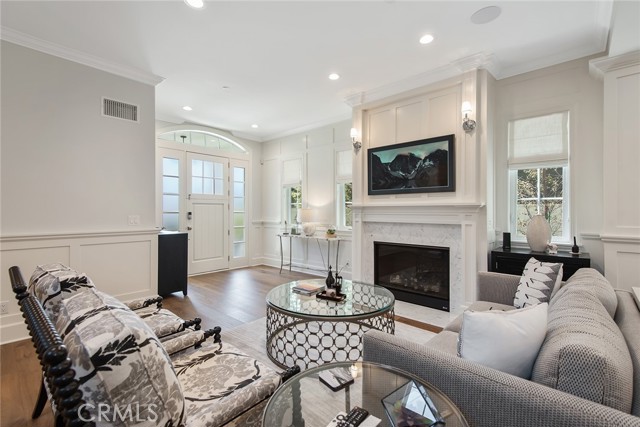 2201 Oak Avenue, Manhattan Beach, California 90266, 5 Bedrooms Bedrooms, ,5 BathroomsBathrooms,Residential,Sold,Oak,SB21126530