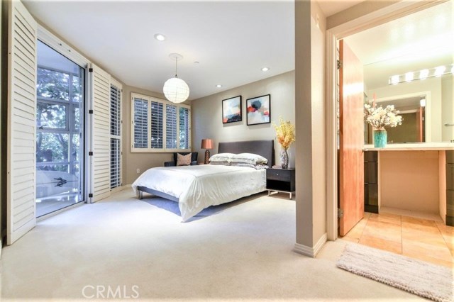 2 Bed Home for Sale in Los Angeles, California
