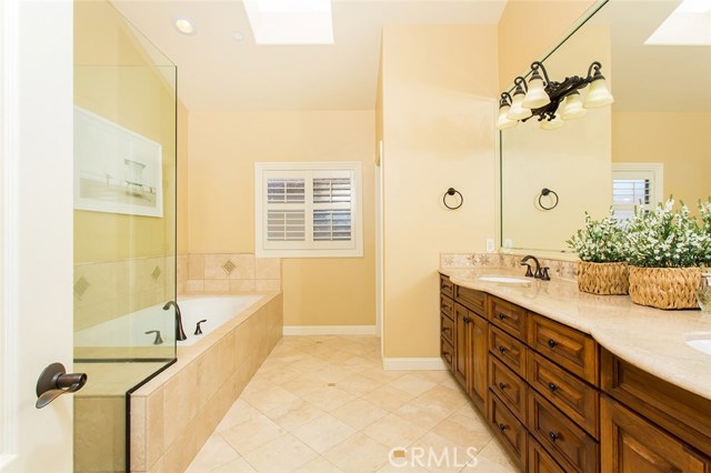 2111 Curtis Avenue, Redondo Beach, California 90278, 4 Bedrooms Bedrooms, ,2 BathroomsBathrooms,Residential,Sold,Curtis,SB18132380