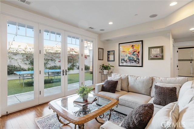 609 Ruby Street, Redondo Beach, California 90277, 5 Bedrooms Bedrooms, ,4 BathroomsBathrooms,Residential,Sold,Ruby,SB21053016