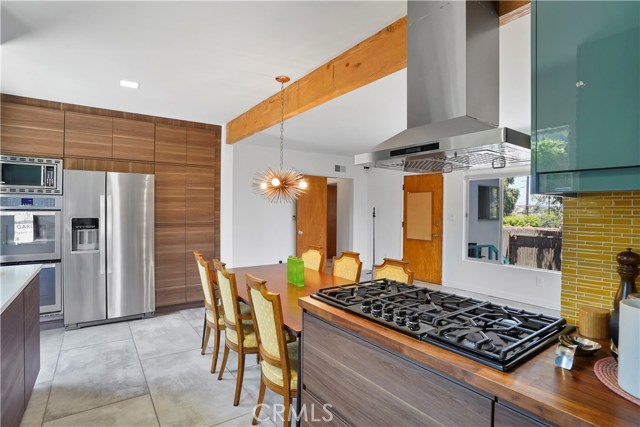 704 Blossom Lane, Redondo Beach, California 90278, 3 Bedrooms Bedrooms, ,2 BathroomsBathrooms,Residential,Sold,Blossom,SB20096376