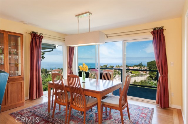 6825 Kings Harbor Drive, Rancho Palos Verdes, California 90275, 4 Bedrooms Bedrooms, ,3 BathroomsBathrooms,Residential,Sold,Kings Harbor,PV17059754