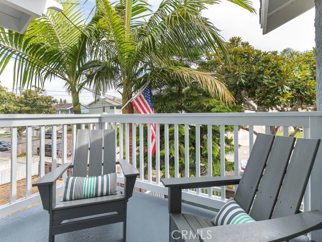 711 Irena Avenue, Redondo Beach, California 90277, 4 Bedrooms Bedrooms, ,2 BathroomsBathrooms,Residential,Sold,Irena,SB19226574