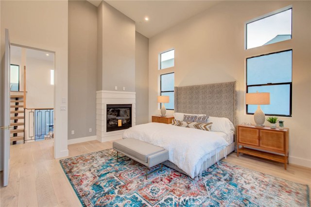 602 Irena Avenue, Redondo Beach, California 90277, 4 Bedrooms Bedrooms, ,4 BathroomsBathrooms,Residential,Sold,Irena,PV19131744