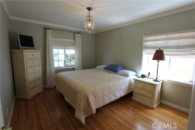 1216 18th Street, Manhattan Beach, California 90266, 3 Bedrooms Bedrooms, ,1 BathroomBathrooms,Residential,Sold,18th,SB19080474