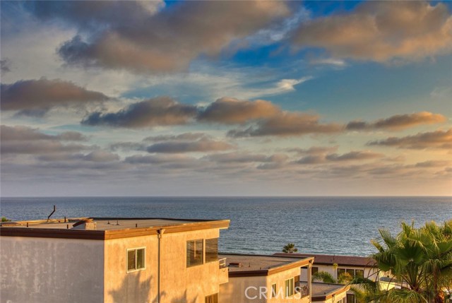 221 36th Street, Manhattan Beach, California 90266, 3 Bedrooms Bedrooms, ,3 BathroomsBathrooms,Residential,Sold,36th,SB20135528