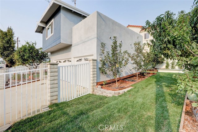 706 Green Lane, Redondo Beach, California 90278, 3 Bedrooms Bedrooms, ,2 BathroomsBathrooms,Residential,Sold,Green,SB20188022