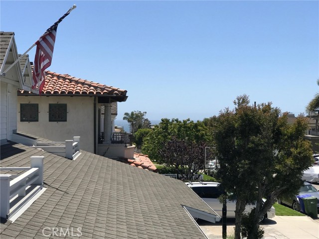 656 17th Street, Manhattan Beach, California 90266, 4 Bedrooms Bedrooms, ,2 BathroomsBathrooms,Residential,Sold,17th,SB17182718