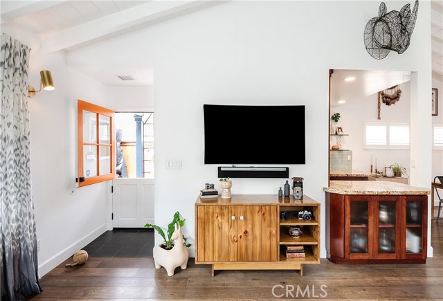 558 Rosecrans Avenue, Manhattan Beach, California 90266, 3 Bedrooms Bedrooms, ,3 BathroomsBathrooms,Residential,Sold,Rosecrans,SB20105712