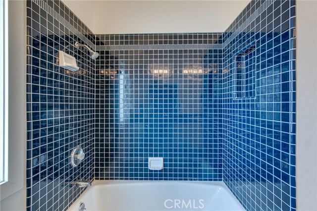 2416 Elm Avenue, Manhattan Beach, California 90266, 4 Bedrooms Bedrooms, ,2 BathroomsBathrooms,Residential,Sold,Elm,SB19275935