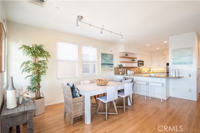 2301 Grandview Avenue, Manhattan Beach, California 90266, 3 Bedrooms Bedrooms, ,4 BathroomsBathrooms,Residential,Sold,Grandview,SB20027327