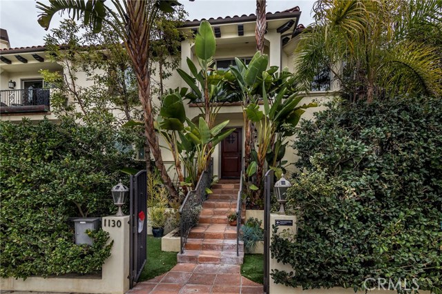 1130 Laurel Ave, Manhattan Beach, California 90266, 3 Bedrooms Bedrooms, ,2 BathroomsBathrooms,Residential,Sold,Laurel Ave,SB18020223