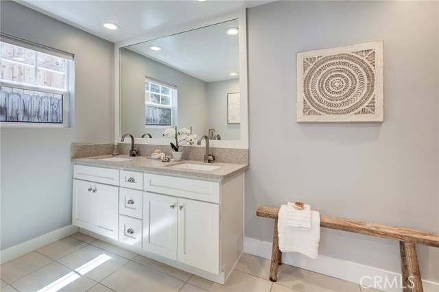 3528 Maple Avenue, Manhattan Beach, California 90266, 3 Bedrooms Bedrooms, ,2 BathroomsBathrooms,Residential,Sold,Maple,SB18217502