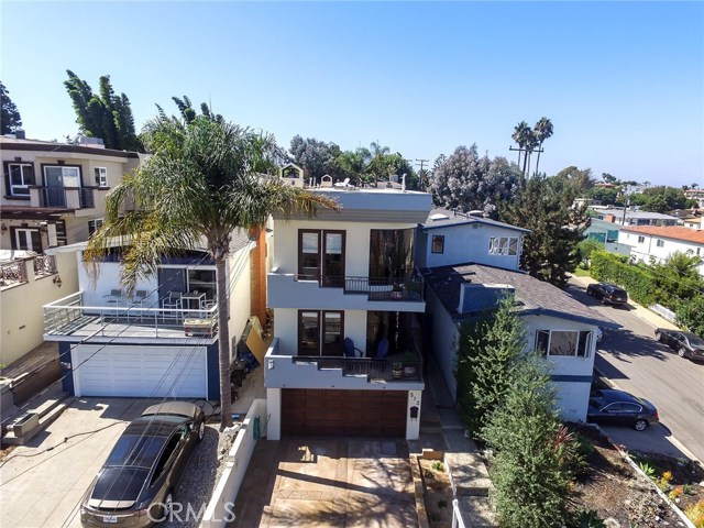 513 Dianthus Street, Manhattan Beach, California 90266, 3 Bedrooms Bedrooms, ,3 BathroomsBathrooms,Residential,Sold,Dianthus,SB17224221