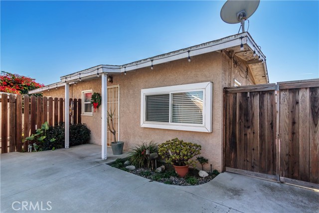 2012 Plant Avenue, Redondo Beach, California 90278, ,Residential Income,Sold,Plant,SB20003500